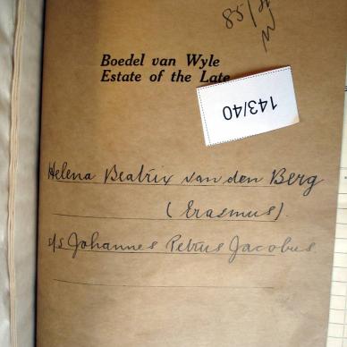143-40 ERASMUS Helena Beatrix a